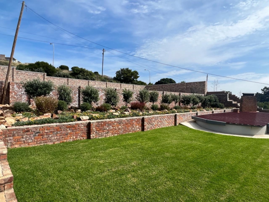 5 Bedroom Property for Sale in De Bakke Western Cape